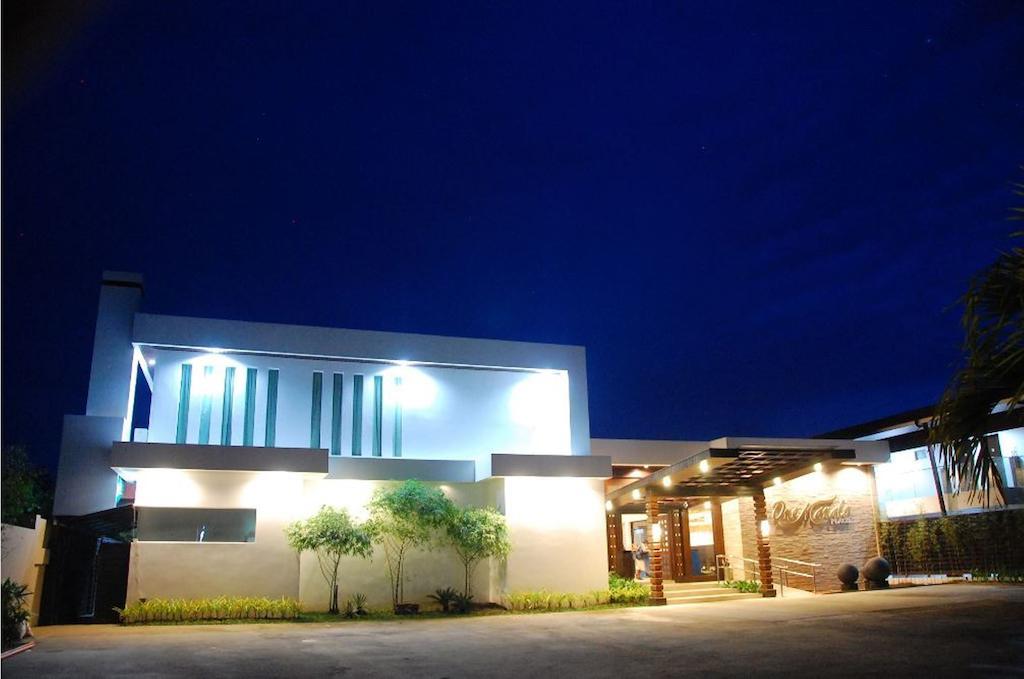 One Manalo Place Puerto Princesa Luaran gambar
